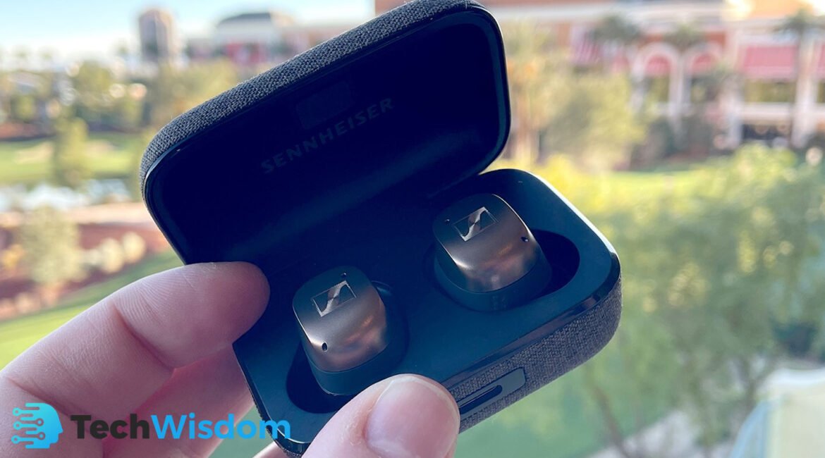 Headphones vs Earbuds: Key Differences Explained